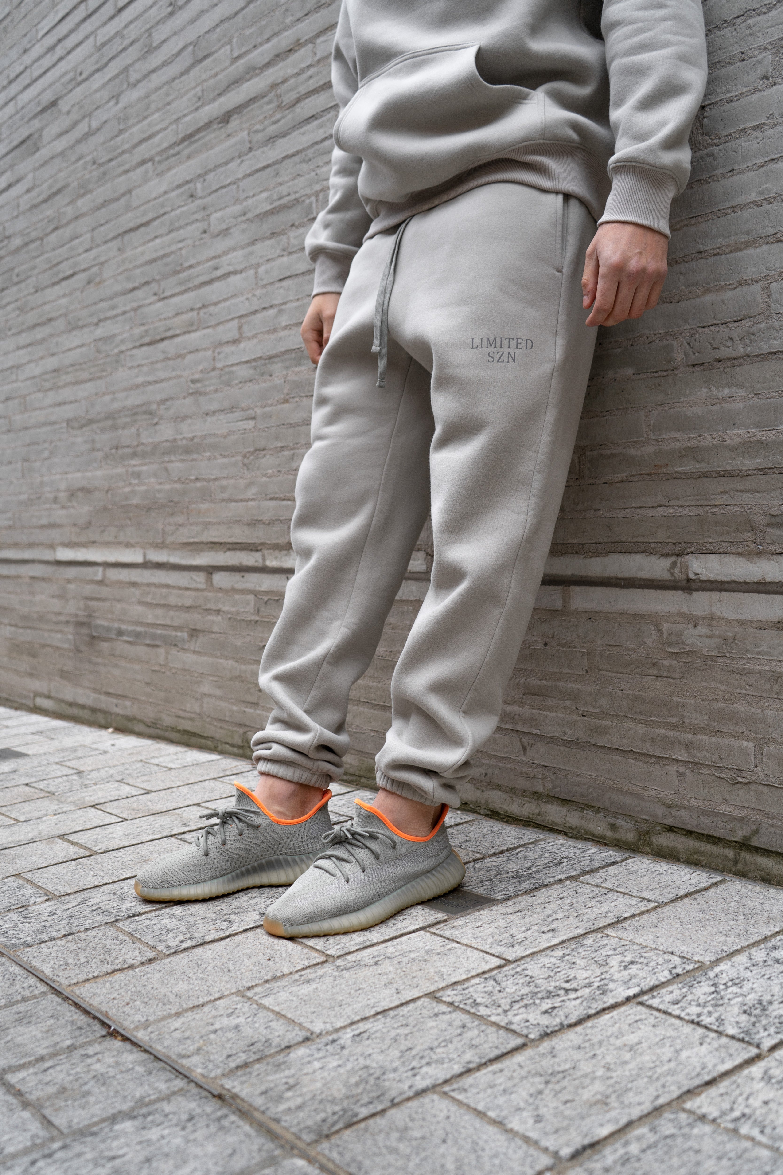 OVERSIZED ESSENTIAL JOGGERS - CLAY