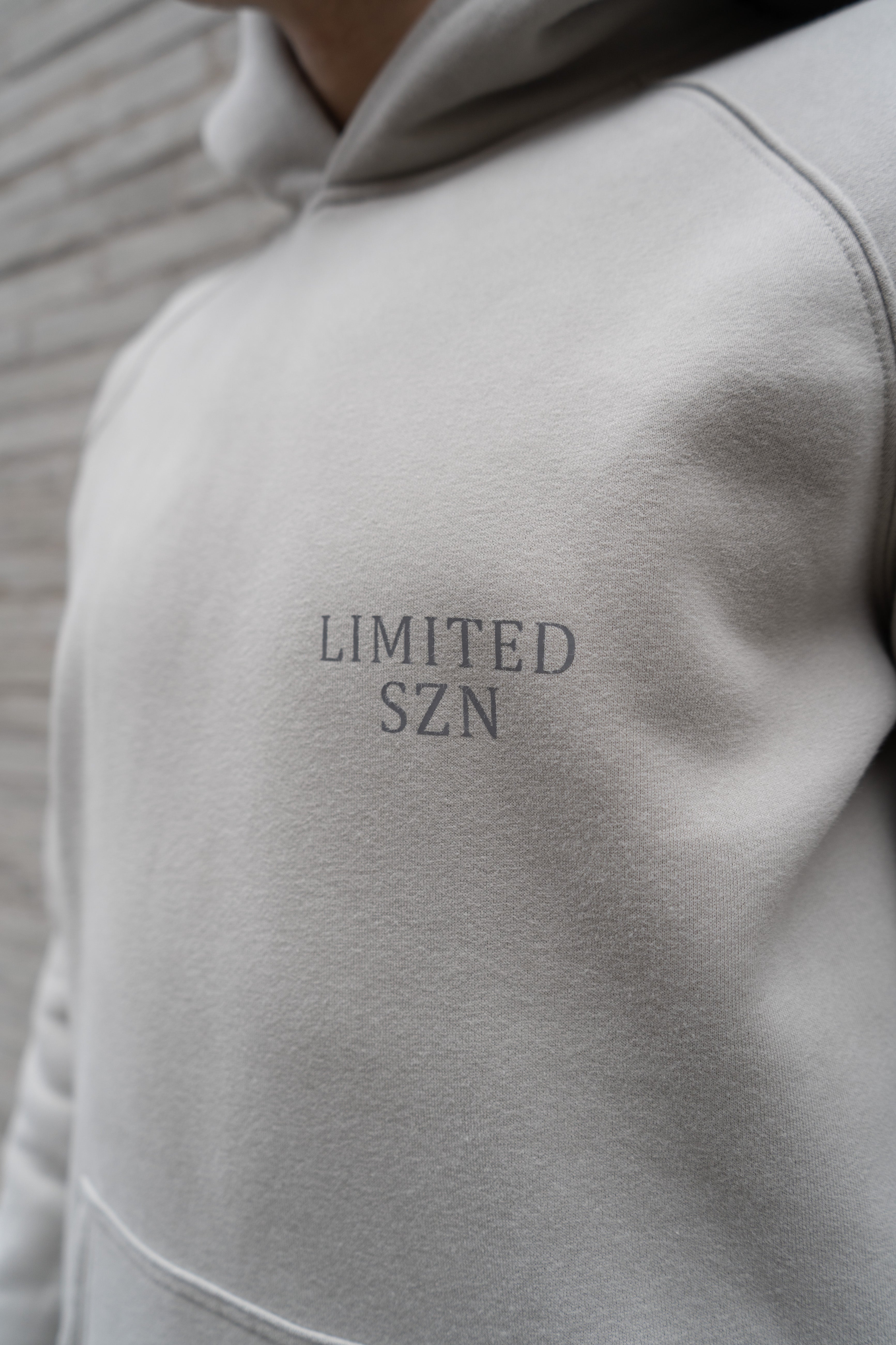 OVERSIZED ESSENTIAL HOODIE - CLAY